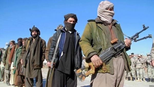 14 کشته و 37 گروگان در بین نیروهای ارتش افغانستان در جریان درگیری با طالبان