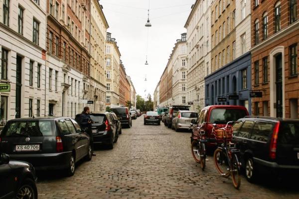 در زیباترین خیابان های کپنهاگ دانمارک قدم بزنید